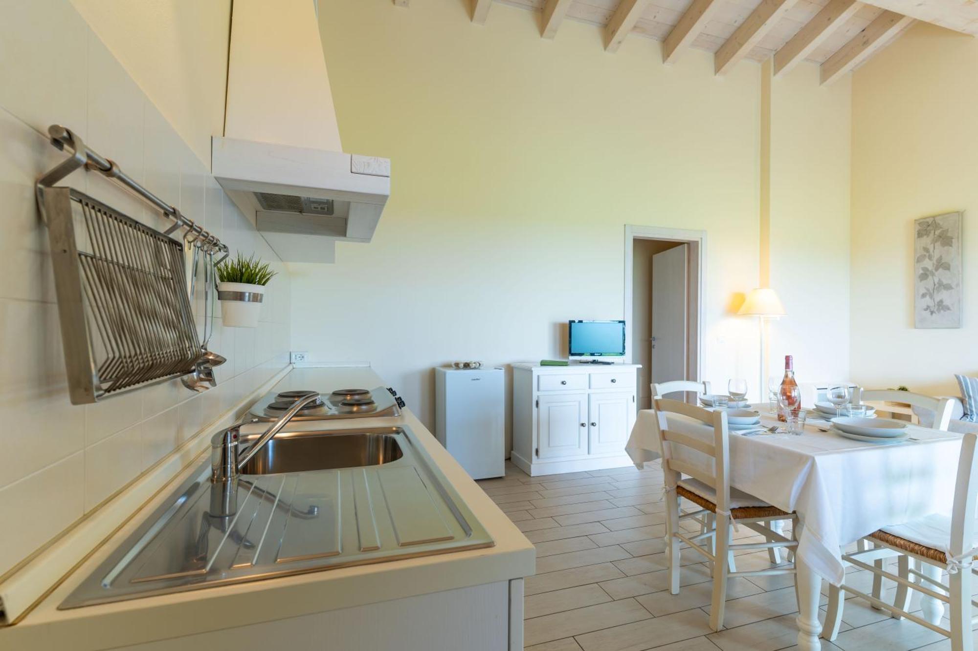 Agriturismo Colle Dei Pivi Ponti sul Mincio Exteriör bild