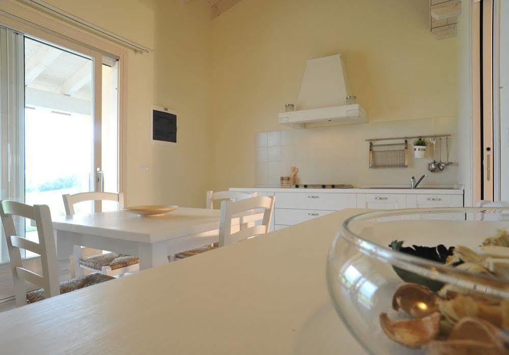 Agriturismo Colle Dei Pivi Ponti sul Mincio Exteriör bild
