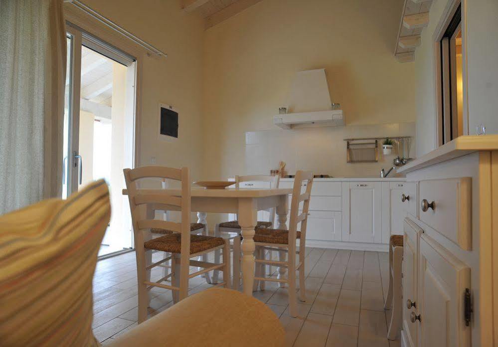 Agriturismo Colle Dei Pivi Ponti sul Mincio Exteriör bild
