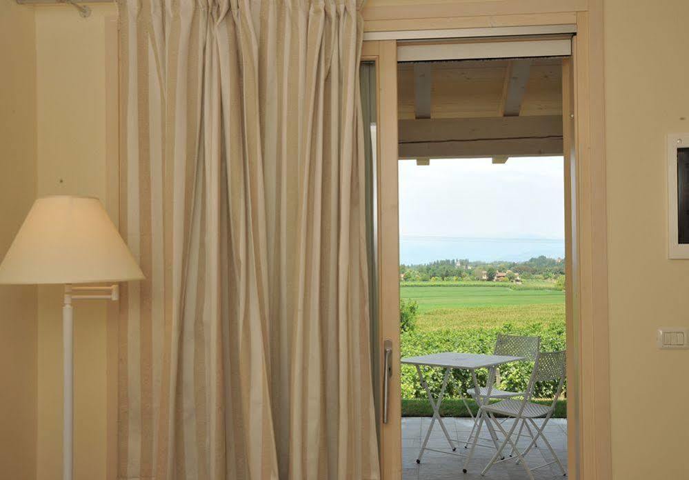 Agriturismo Colle Dei Pivi Ponti sul Mincio Exteriör bild