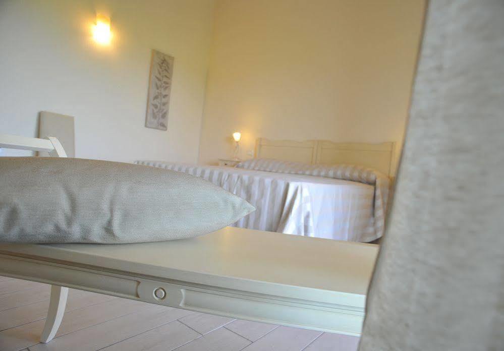 Agriturismo Colle Dei Pivi Ponti sul Mincio Exteriör bild